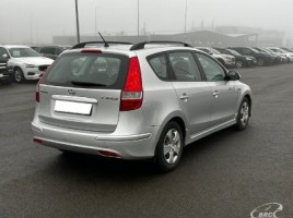 Hyundai i30, 1.6 l., universal | 1