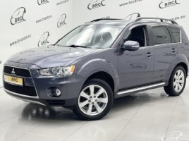 Mitsubishi Outlander visureigis