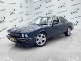 Jaguar XJR saloon