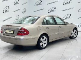 Mercedes-Benz E500, 5.0 l., Седан | 1