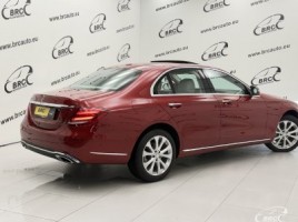 Mercedes-Benz E300, 2.0 l., Седан | 1