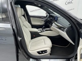 BMW M550, 4.4 l., sedanas | 3