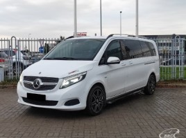 Mercedes-Benz V220