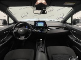 Toyota C-HR, 1.8 l., cross-country | 4