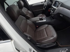 Mercedes-Benz ML350 | 4