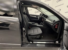 Mercedes-Benz C220, 2.1 l., Седан | 3