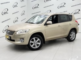 Toyota RAV4 cross-country