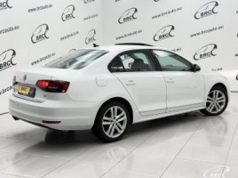 Volkswagen Jetta, 1.8 l., Седан | 1