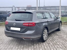 Volkswagen Passat | 1