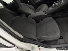 Toyota Prius, 1.8 l., Хэтчбек | 4