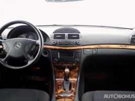 Mercedes-Benz E220 | 4