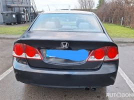 Honda Civic, 1.8 l., saloon | 1