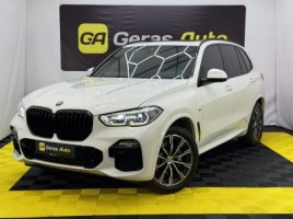 BMW X5 visureigis