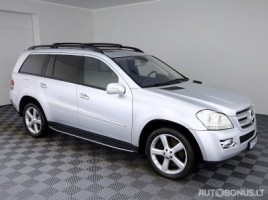 Mercedes-Benz GL420 cross-country
