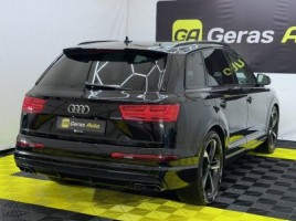 Audi Q7 | 3