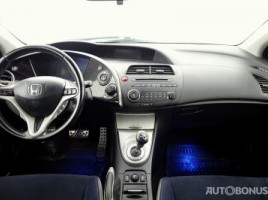 Honda Civic, 1.8 l., hečbekas | 4