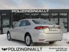 Toyota Corolla, 1.8 l., saloon | 3