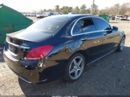 Mercedes-Benz C300 | 1