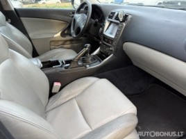 Lexus IS 220 | 3