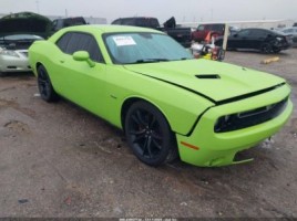 Dodge Challenger купе