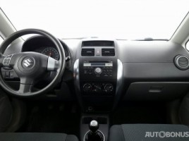Suzuki SX4, 1.6 l., hatchback | 4
