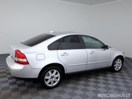 Volvo S40, 2.4 l., saloon | 2