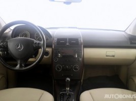 Mercedes-Benz A160, 2.0 l., hatchback | 4