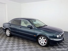 Jaguar X-Type saloon