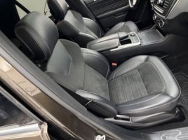 Mercedes-Benz ML350, 3.0 l., cross-country | 4