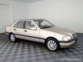 Mercedes-Benz C230 седан