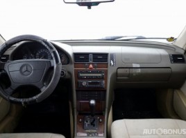 Mercedes-Benz C230 | 4