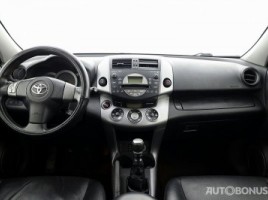 Toyota RAV4 | 4