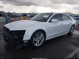 Audi A8, sedanas | 1