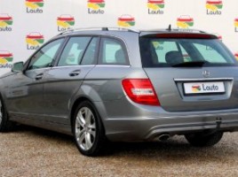 Mercedes-Benz C220, 2.1 l. | 3