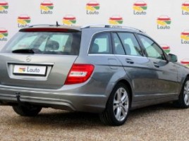 Mercedes-Benz C220, 2.1 l. | 2