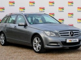 Mercedes-Benz C220, 2.1 l. | 1