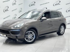 Porsche Cayenne visureigis