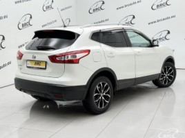 Nissan Qashqai | 1