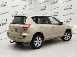 Toyota RAV4 | 1