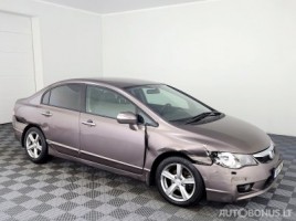 Honda Civic saloon