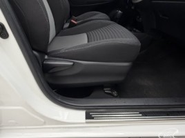 Toyota Yaris, 1.5 l., Хэтчбек | 4