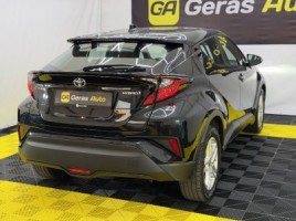 Toyota C-HR, Внедорожник | 3