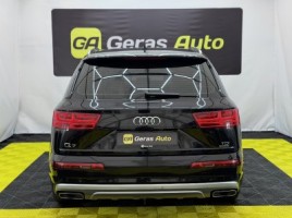 Audi Q7 | 4