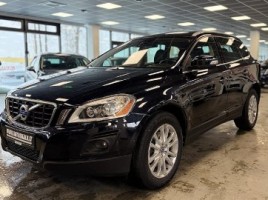 Volvo XC60 внедорожник