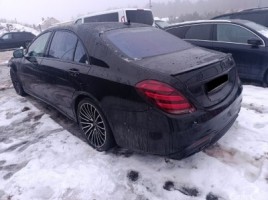 Mercedes-Benz S550 | 1