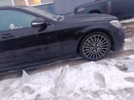 Mercedes-Benz S550 | 4