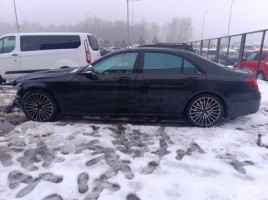 Mercedes-Benz S550 | 2