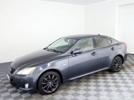 Lexus IS 220 | 1