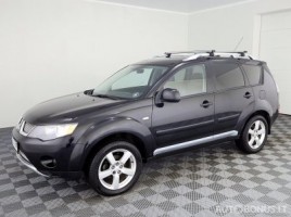 Mitsubishi Outlander | 1