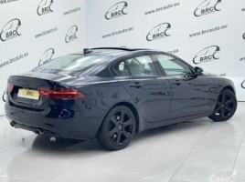 Jaguar XE | 1